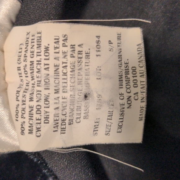 Vintage Black Gloria Vanderbilt top - Picture 6 of 8